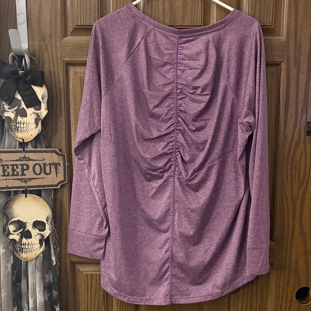 Heathered Purple Ruched Back Speed Dri Top - Picture 4 of 6